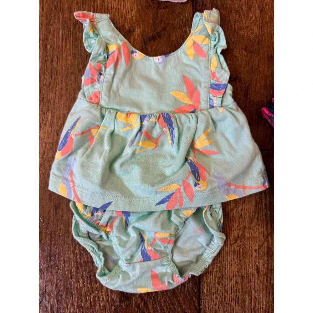 Carters Baby‎ Rompers Outfits Girl Newborn Shorts Shirts Bodysuits Clothes Lot